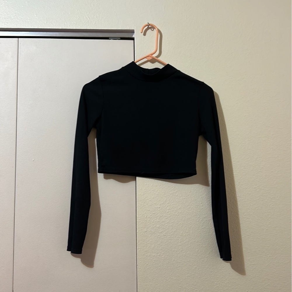 Boohoo SZ M Fits Like XS-XXS Rib Knit Croptop